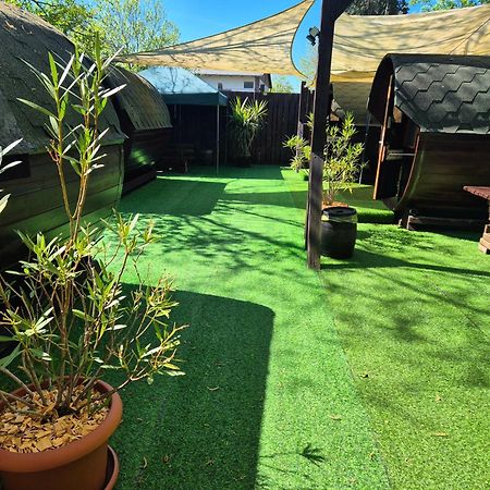 Mini Hotel Uebernachten Im Gurkenfass Lübbenau Dış mekan fotoğraf