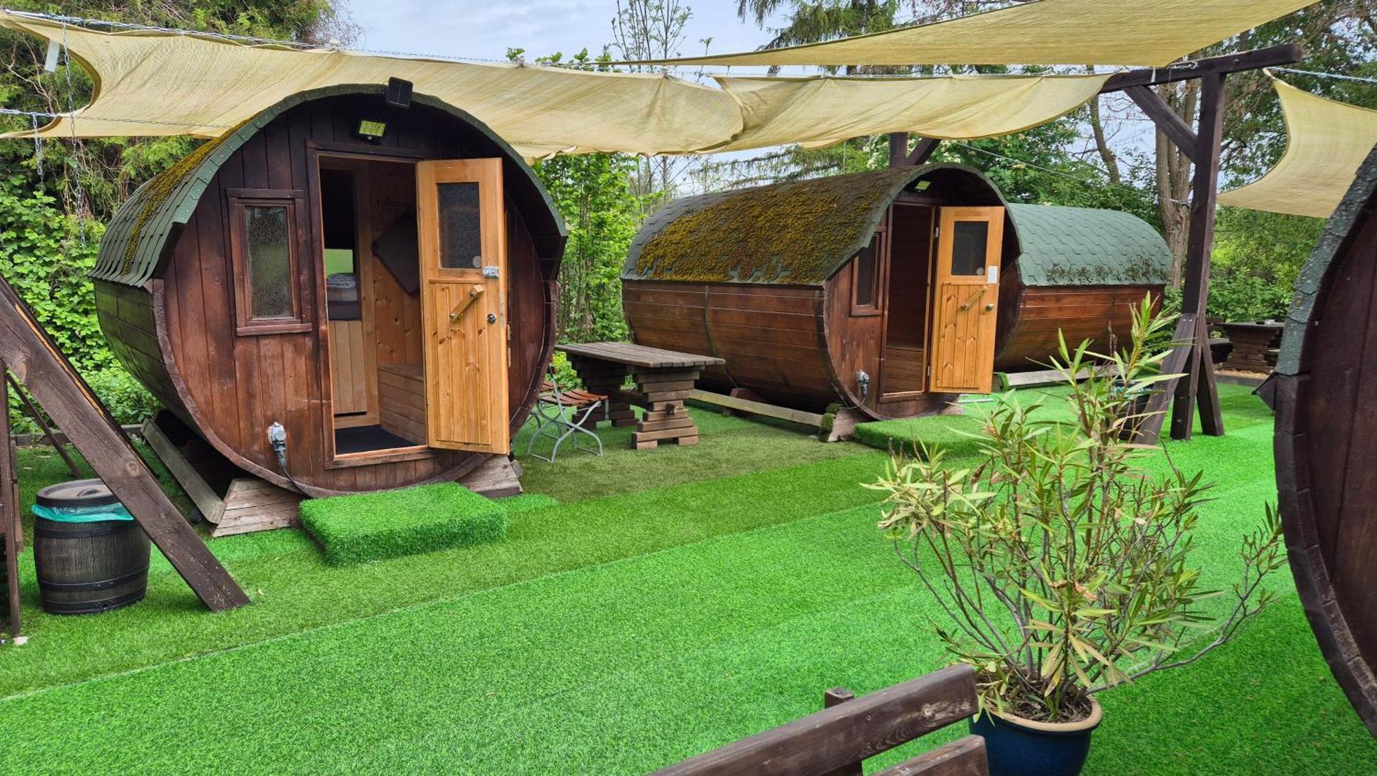 Mini Hotel Uebernachten Im Gurkenfass Lübbenau Dış mekan fotoğraf